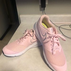 Women's Nike Star Runner 2.0 Shoes
